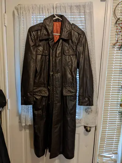 Men long leather jacket brown size small