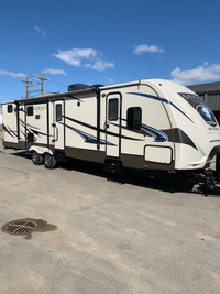 2015 Crossroads Sunset Reserve 33BH Trailer