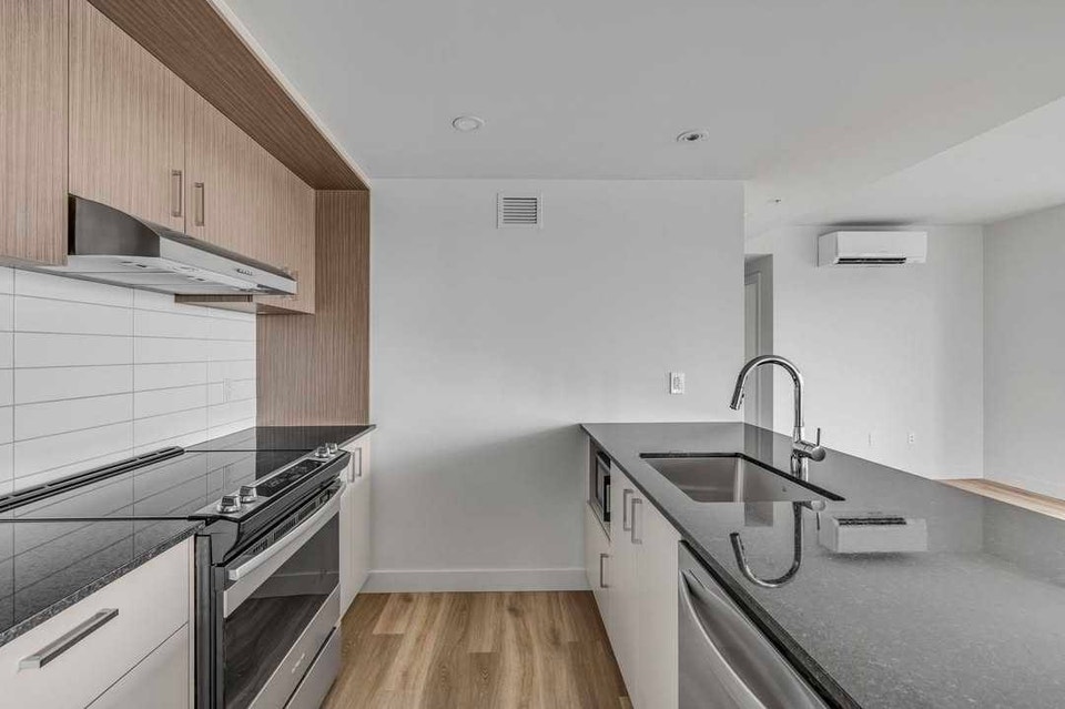 BEAU 4½ À LÉVIS TOUT INCLUS OCT/NOV/DEC PAYÉ 4