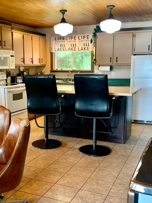 Lakeside Pines Hideaway Vacation Rental in Ontario in Canada - Image 6