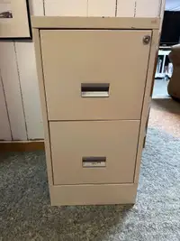 2-drawer filing cabinet with key