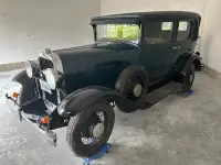 1929 Oldsmobile Antique Car 