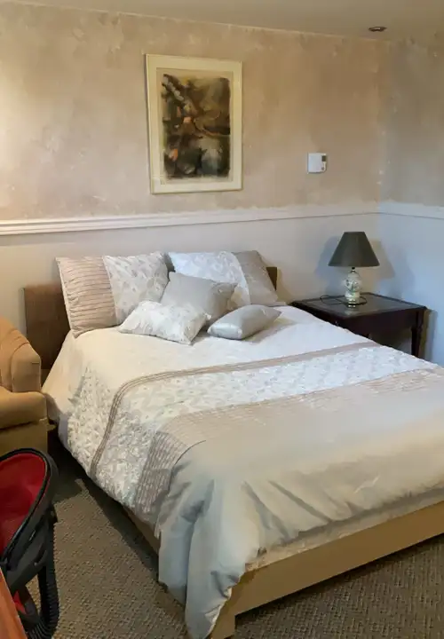 Chambre avec salle de bain privée. Pour un travailleur de Saint-Jean sur-Richelieu résidant à l’exté...