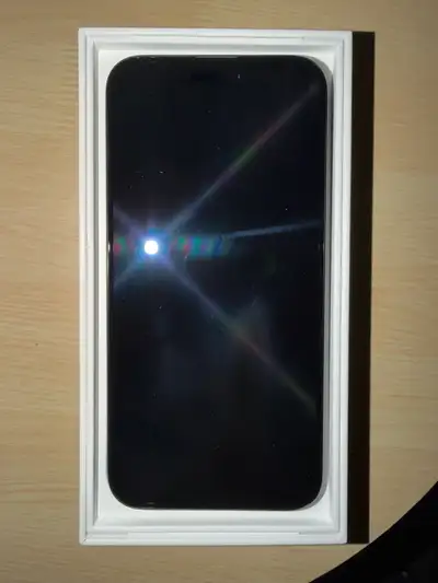 Iphone 15 Pro Max like new, View more