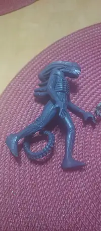 ALIEN FIGURE