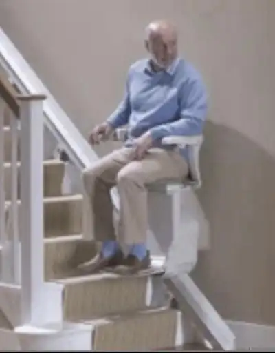 Stairlift Chair Lift for Seniors Left or Right Hand Side Pick Up / Delivery / or Installation AVAILA...