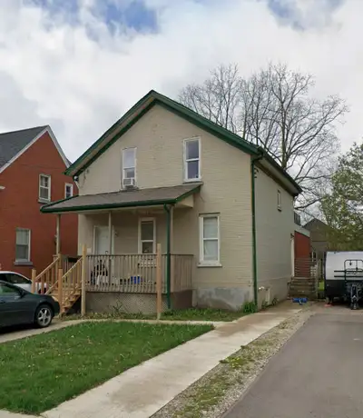 PRIVATE ROOM FOR RENT KITCHENER Address - 83 Pepper Street, Waterloo,ON • Quiet residential neighbor...