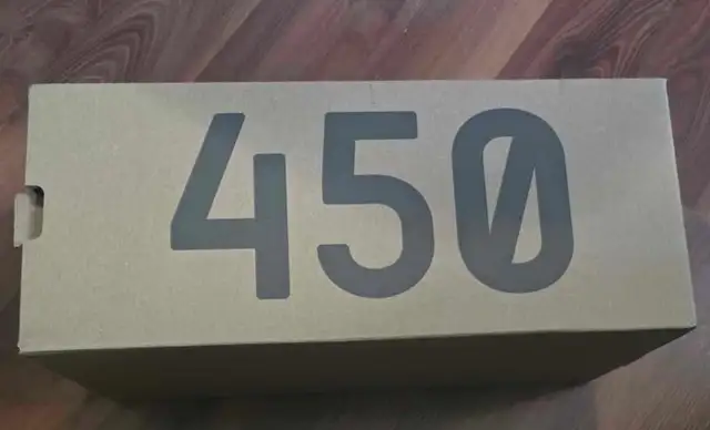 Adidas Yeezy 450 in Men's Shoes in Markham / York Region - Image 5