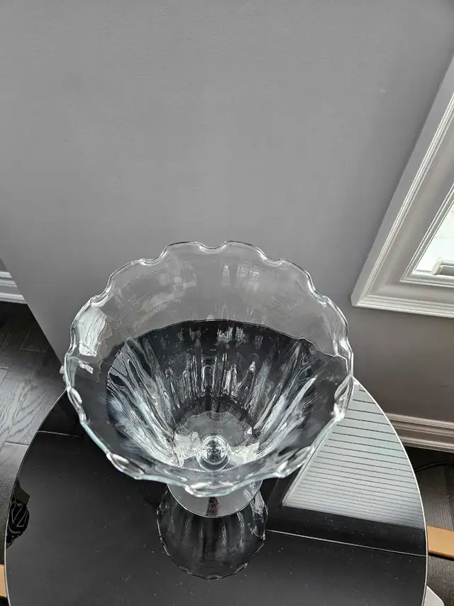 Glass Centerpiece  in Home Décor & Accents in Mississauga / Peel Region - Image 4