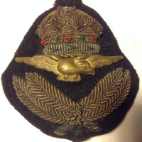 WWII ROYAL PILOT BULLION CAP INSIGNIA WITH KING'S CROWN CANADA
