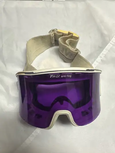 Vintage UVEX Triflex anti-fog, View more