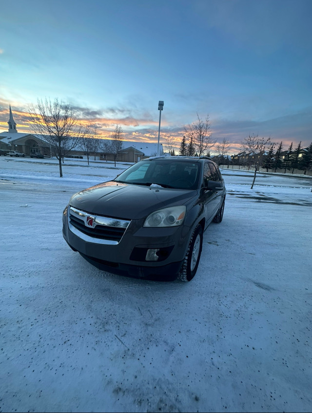 2009 Saturn Outlook XR AWD 7Seats  in Cars & Trucks in Calgary - Image 2