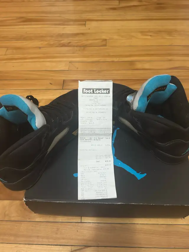 Air Jordan Retro 5 Aqua in Men's Shoes in City of Montréal - Image 2