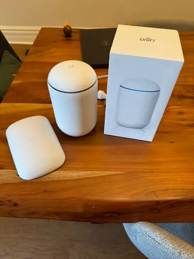 Ubiquiti UniFi Dream Machine and WiFi Extender, View more