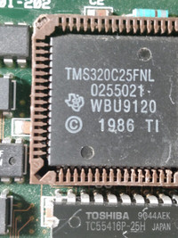 Qté 1 Texas Instruments TMS320C25FNL PLCC68 Circuit intégré