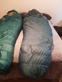 2 Down sleeping bags