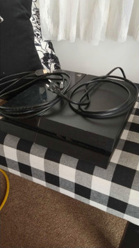 1T PS4 +HDMI CABLE 