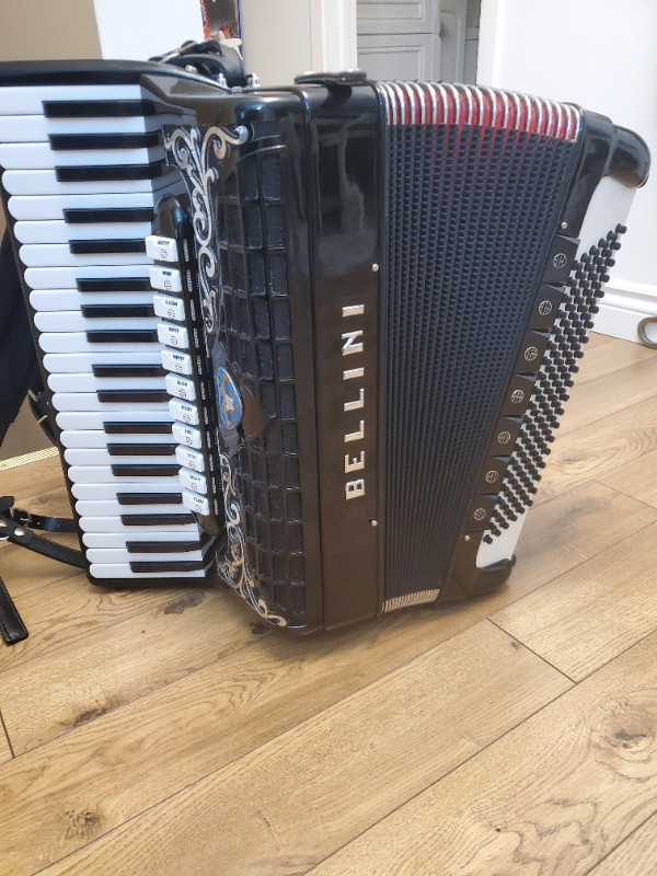 Bellini Piano Accordion LMMH  Double Cassot Key 120 Bass - Black in Pianos & Keyboards in Kitchener / Waterloo - Image 4