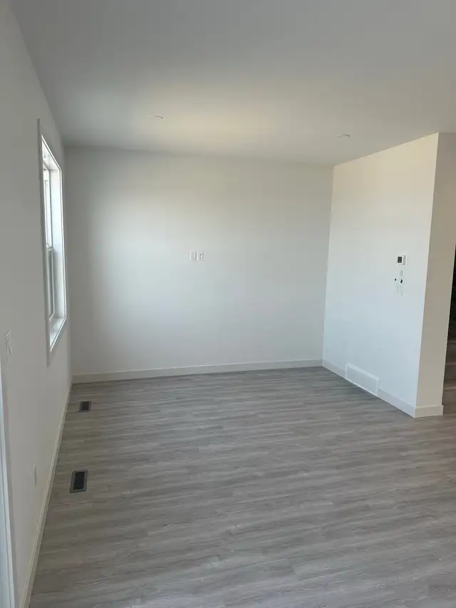 Townhouse Sylvan Lake  in Long Term Rentals in Red Deer - Image 6