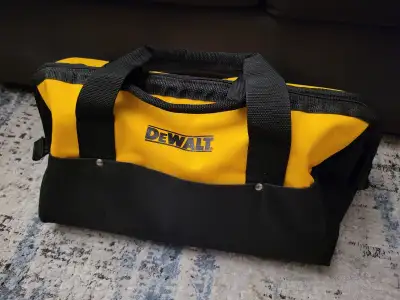 DeWALT Large Toolbag / Sac à Outils, View more