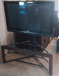 45in tv and stand 300 or B/O