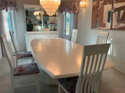 Italian made dining room set with extendable white table, 6 dining chairs and beautiful hutch with g...