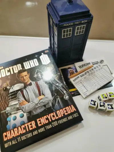 YAHTZEE: Doctor Who TARDIS 60th Anniversary  Game -ENCYCLOPEDIA