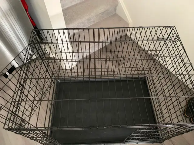 Large Dog Crate in Accessories in Oakville / Halton Region - Image 5