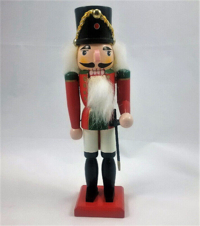 Bombay Company 9-inch Nutcracker Figure with Wood Sword in Arts & Collectibles in Oakville / Halton Region