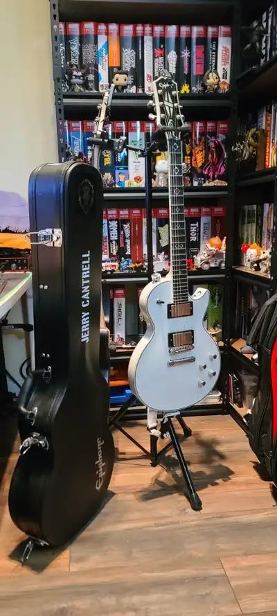 Epiphone Les Paul Custom Prophecy - Jerry Cantrell - Bone White, View more