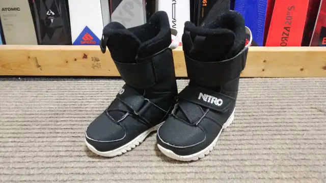 Nitro Rover Jr Snowboard Boots in Snowboard in Kitchener / Waterloo - Image 3