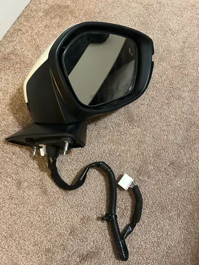 6472217444 Please contact for more details.. Selling a honda civic 2024 right side mirror, removed f...