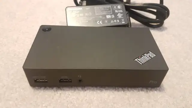 Lenovo ThinkPad USB 3.0 Pro Dock (40A7) in Laptop Accessories in Markham / York Region - Image 3