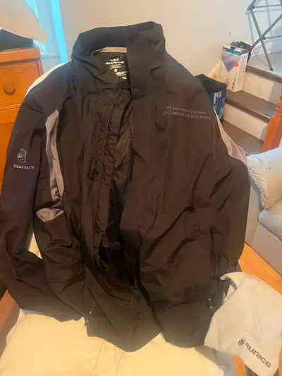 For golfing or spring uses, has leather chamois attached but removable in the pocket. There is a pri...