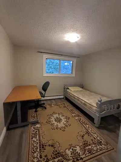 Promotion 50% off First Month Study in Peace: Quiet Room Near Campus Furnished Rooms!!! A peaceful,...