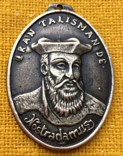 VOYANCE - GRAN-TALISMAN - NOSTRADAMUS - TRÉS RARE - VINTAGE - 4.60 X 3.5 CM - BRONZE VÉNITIEN - Le v...