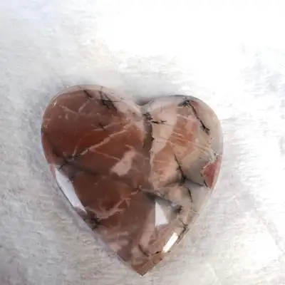 Rhodonite Mineral Claim for Sale – Vancouver Island, BC Demonstrated lapidary-grade rhodonite vein e...