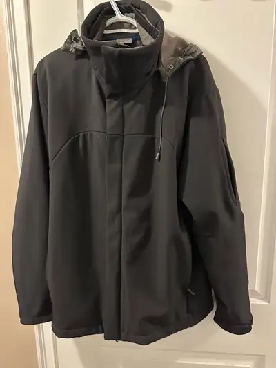 Salomon men’s insulated hooded jacket, size Large, View more