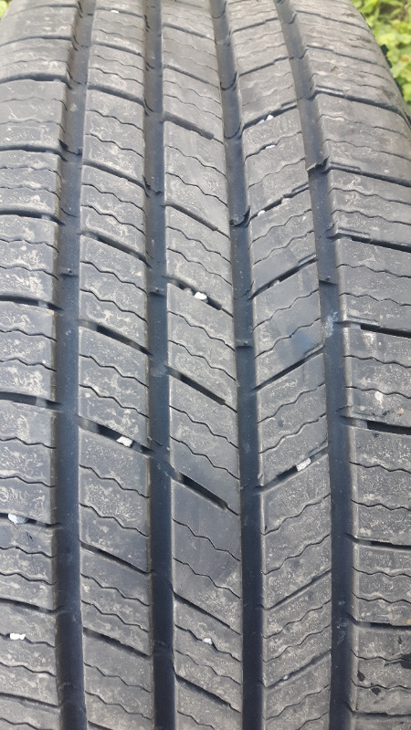 MICHELIN DEFENDER  TIRES in Tires & Rims in Oshawa / Durham Region - Image 2