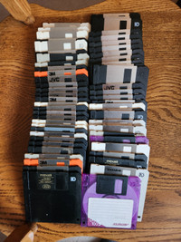 60 - 3.5 inch Floppy Disks beleived used 3M Maxell Memox +others