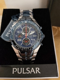 PULSAR PF3185 ANALOG ALARM CHRONO WATCH - LIKE NEW IN BOX