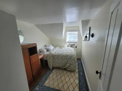 **ROOM FOR RENT – $700/MONTH ALL INCLUSIVE!** **OPG Workers ONLY** **Available September 1 ** Clean,...