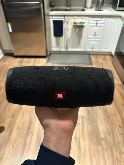 JBL Charge 4 speaker, View more
