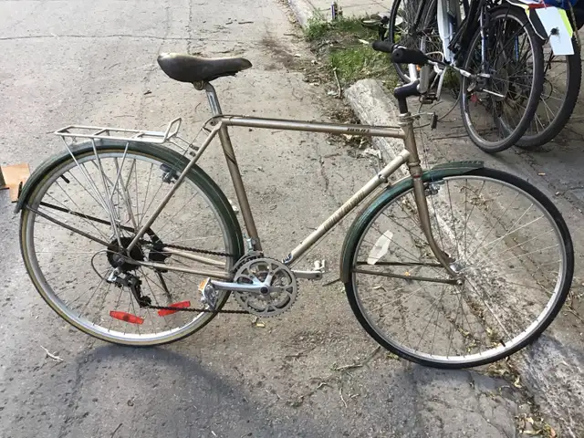 vélo de ville myata vitesse in Cruiser, Commuter & Hybrid in City of Montréal - Image 2