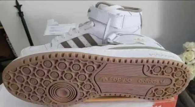 ADIDAS FORUM MID WHITE ORBIT GREEN SNEAKERS in Men's Shoes in Kitchener / Waterloo - Image 3