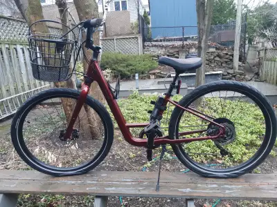Selling for $1100, cash or etransfer only. Delivery dependent on where you are.This bike is exceptio...