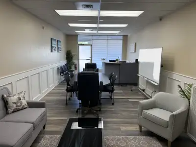 UNIT 1 at prime Fonthill location on busy Pelham Street with lots of frontage/signage. Fonthill does...