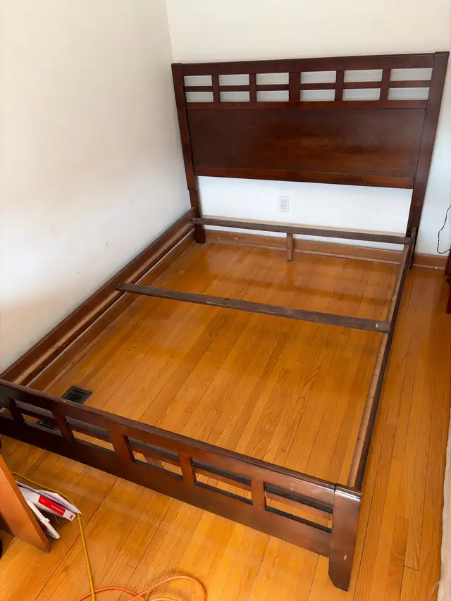 Queen Bed Frame + Matress in Beds & Mattresses in Mississauga / Peel Region - Image 5