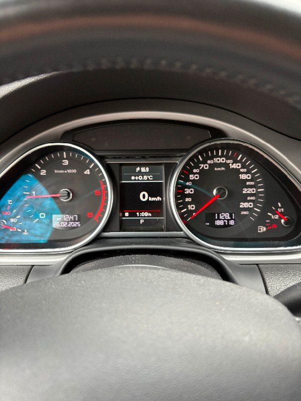 2013 Audi Q7 TDI - Look in Cars & Trucks in Oshawa / Durham Region - Image 4