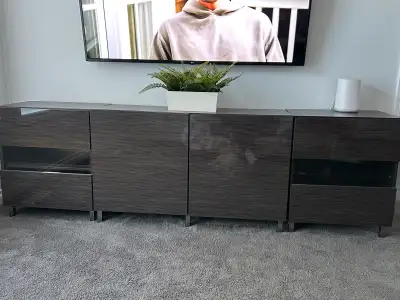 Ikea Besta Shelving Unit I am downsizing so need it gone